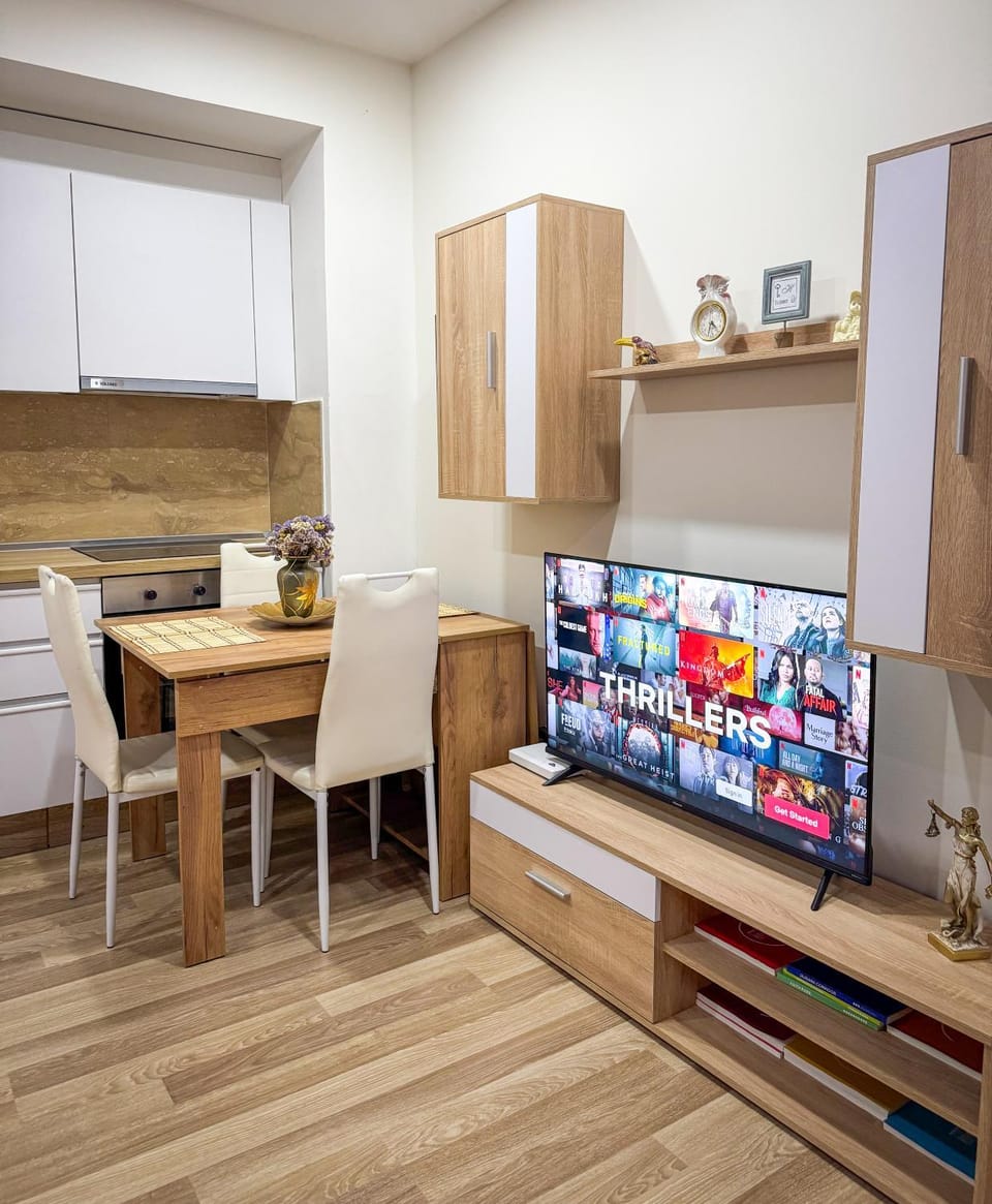 TV and multimedia, Dining area, Breakfast