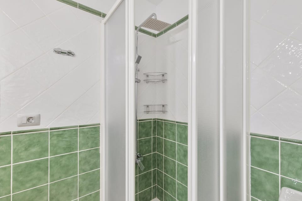 Bathroom, Living room