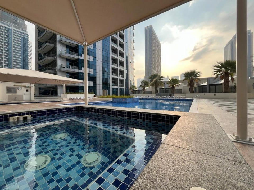 Best spot in the Heart of Marina Apartment in Dubai