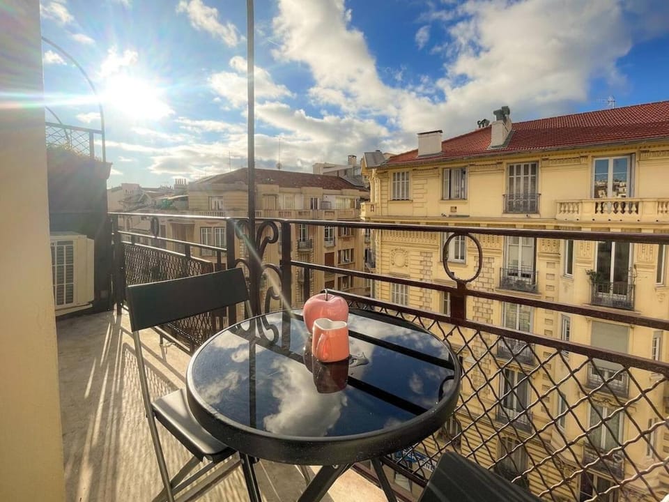 Nice Gare Studio Apartment in Nice