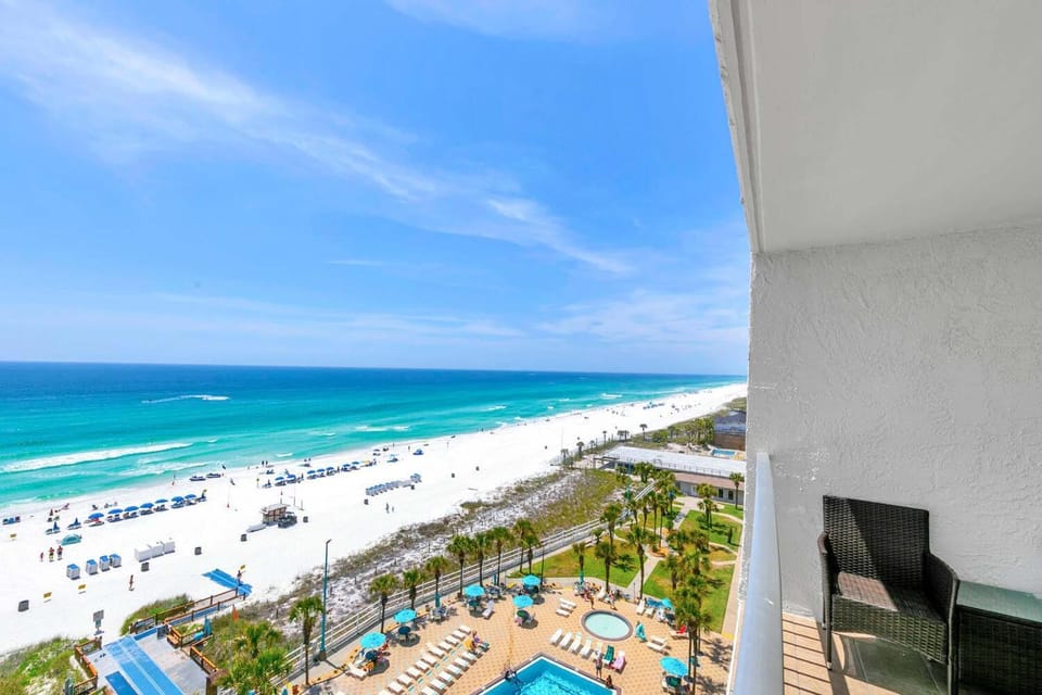 The Summit 1019-Toes in the Sand House in Upper Grand Lagoon