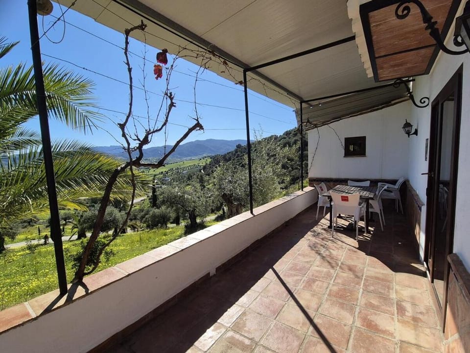 Agro tourism house GAUGUIN with pool Finca el Moralejo TOLOX House in Sierra de las Nieves