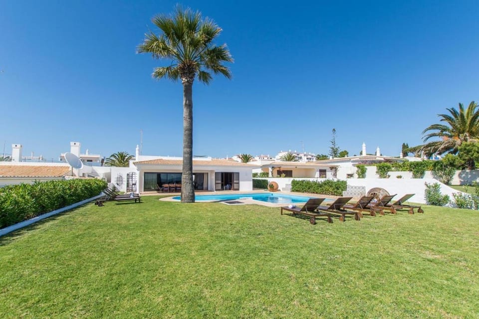 Property building, Garden, Garden view, Pool view