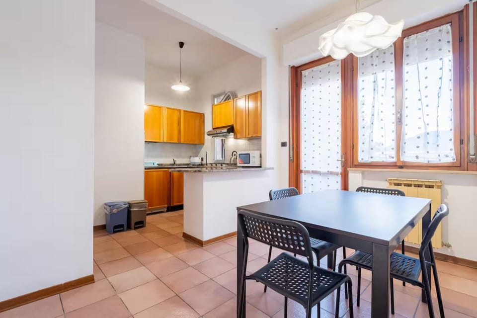 Property building, Kitchen or kitchenette, Living room