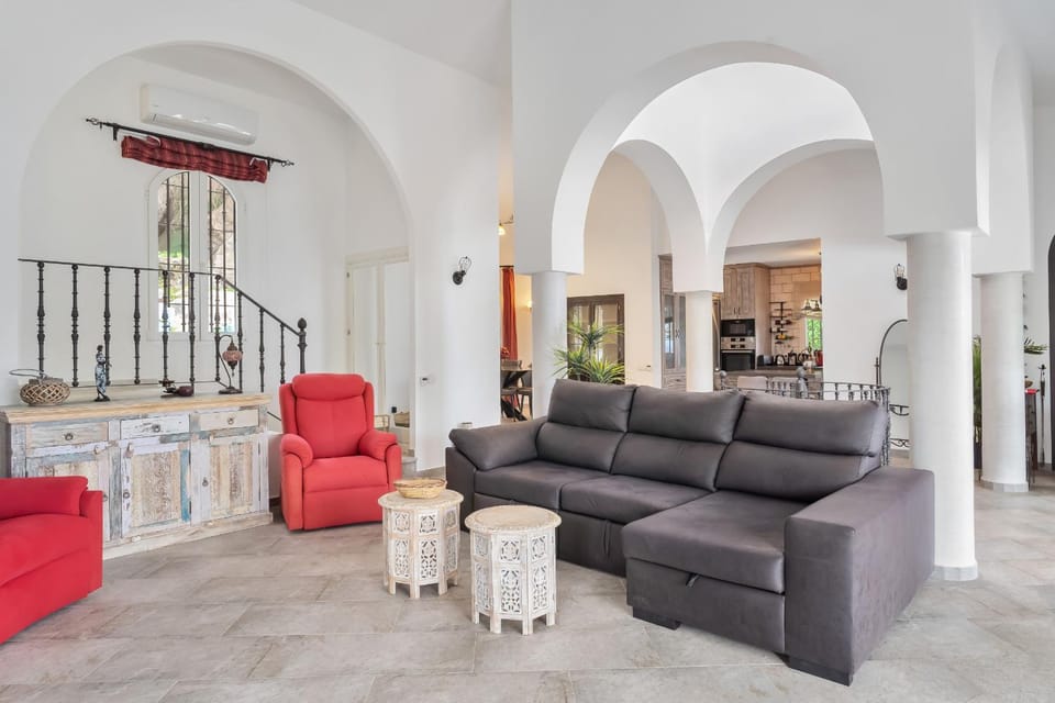 Communal lounge/ TV room, Living room
