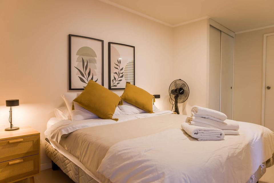 Modern 1BR Urban Retreat in Stantiago Apartment in Santiago