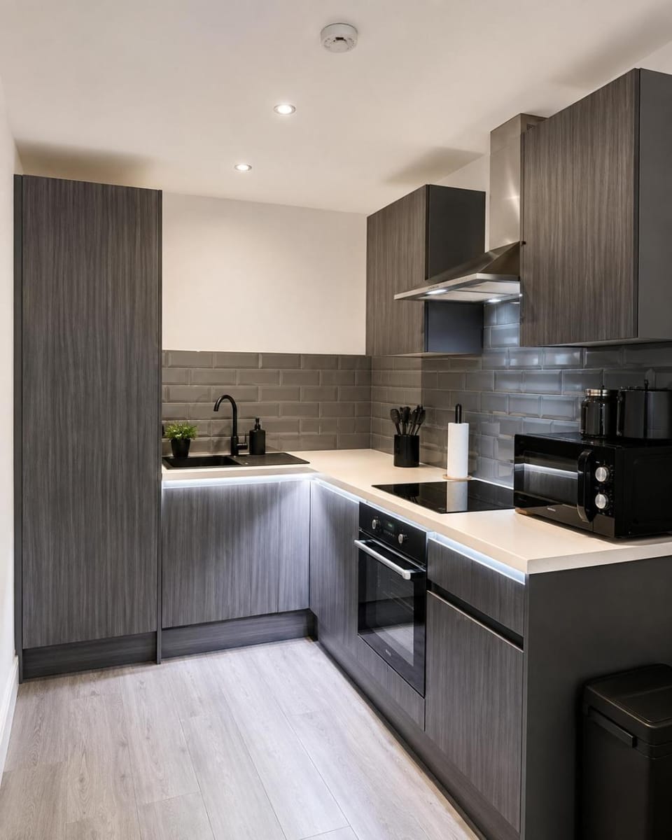 Kitchen or kitchenette, oven, toaster