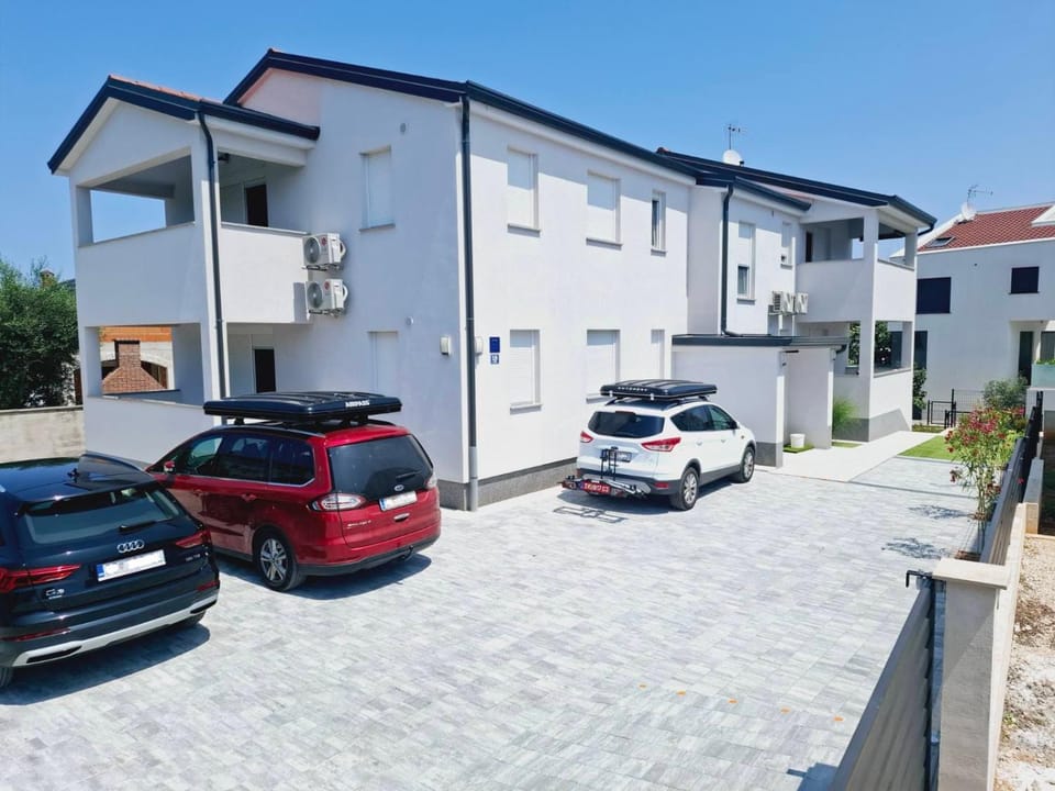 Property building, Parking