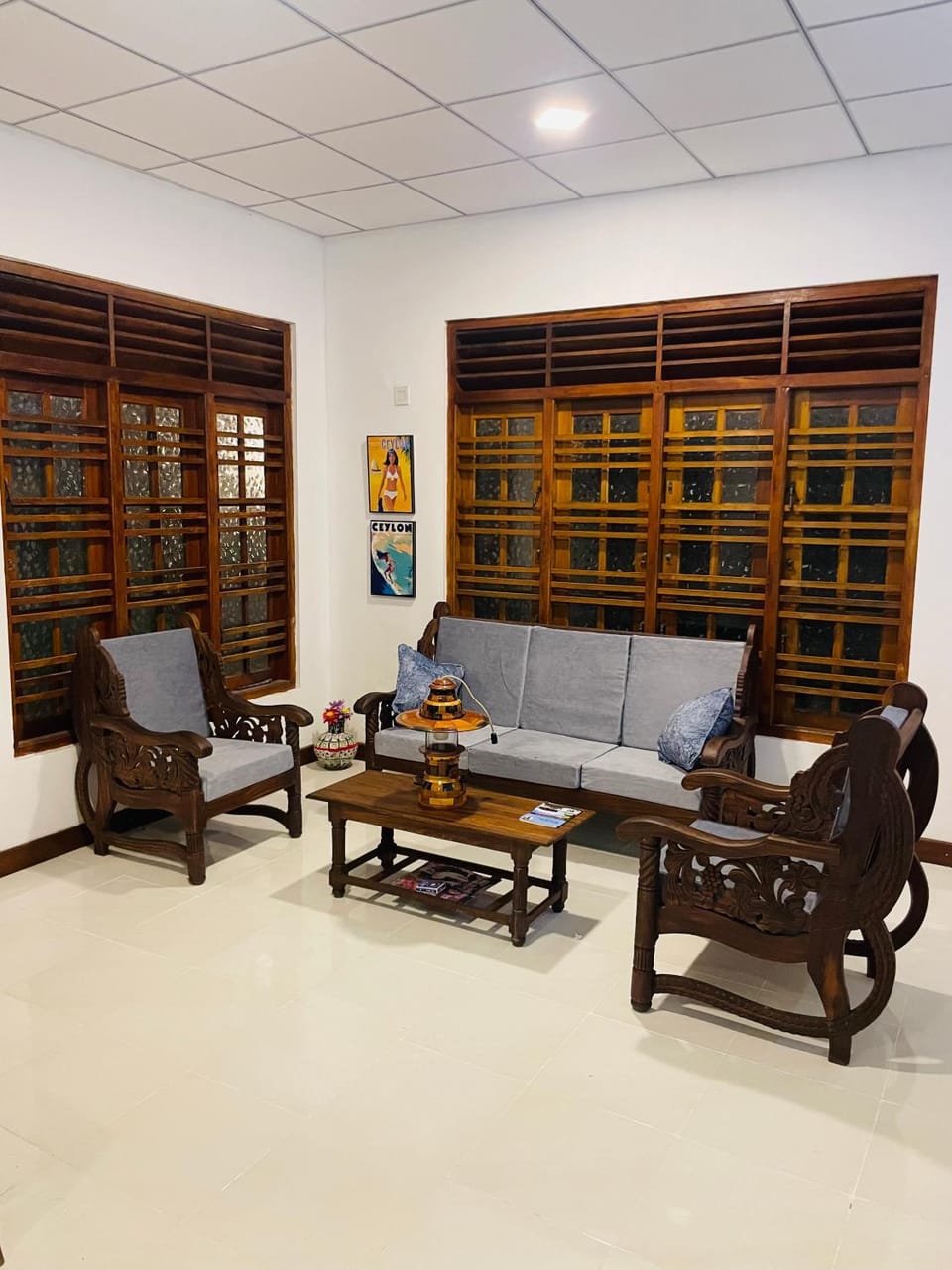 Living room, Seating area