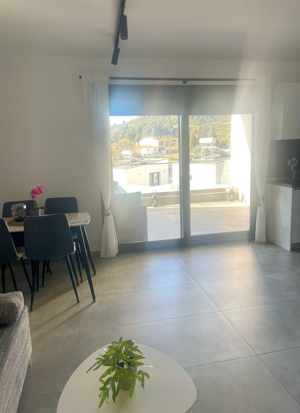 View (from property/room), Balcony/Terrace, Seating area, Dining area