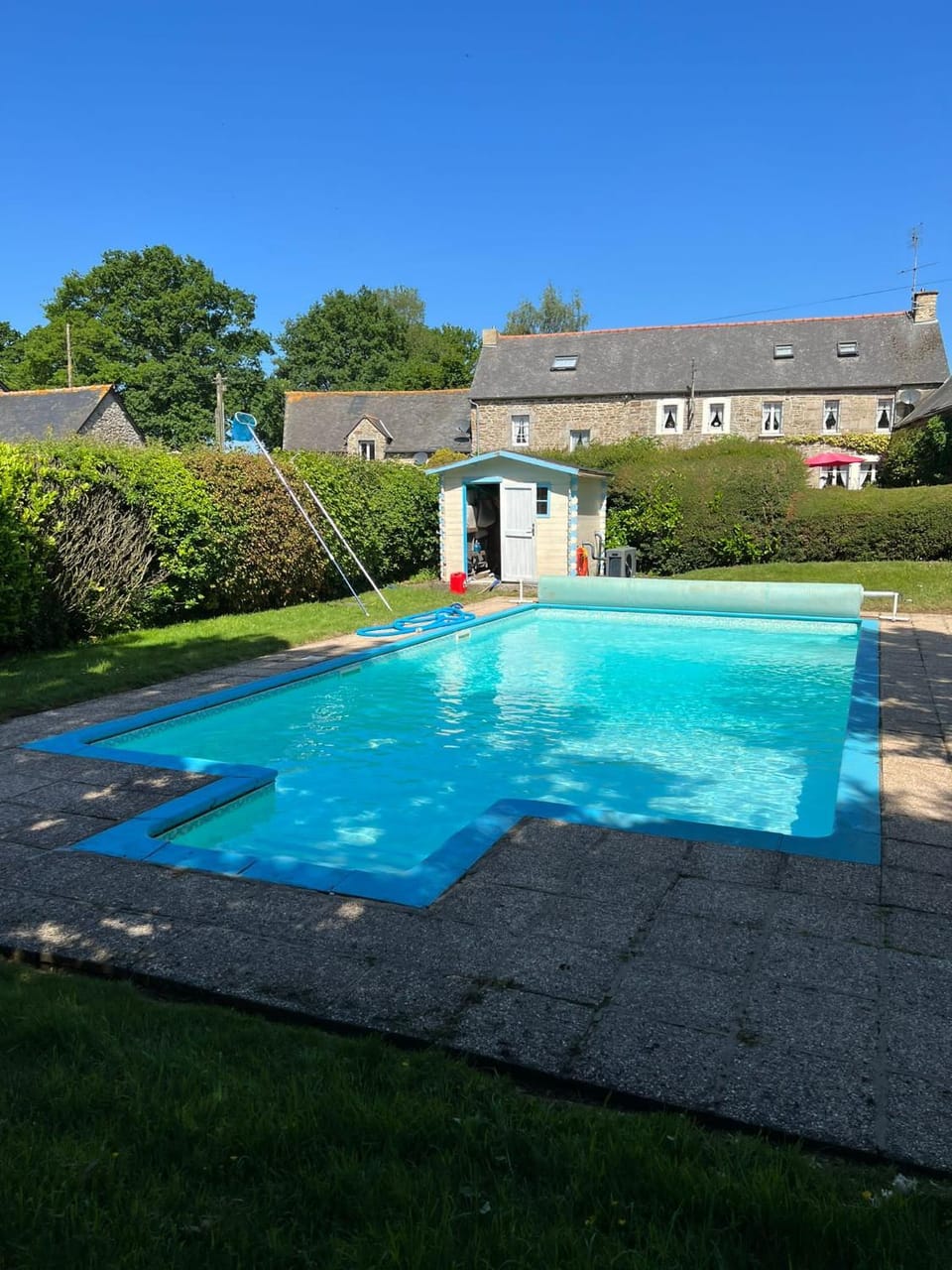 Swimming pool
