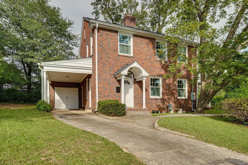 3 Mi to Augusta National: Historic Home w/ Patio House in North Augusta