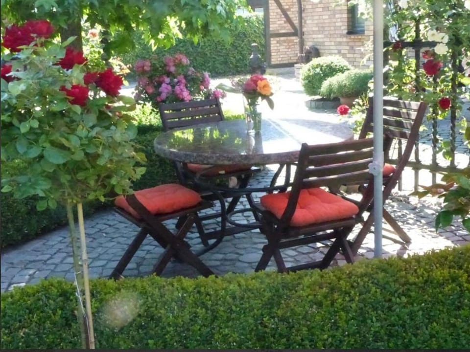 Property building, Garden