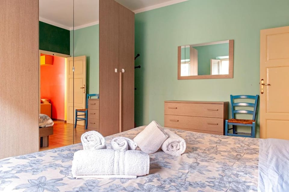 Bed, Photo of the whole room, Bedroom, towels, wardrobe