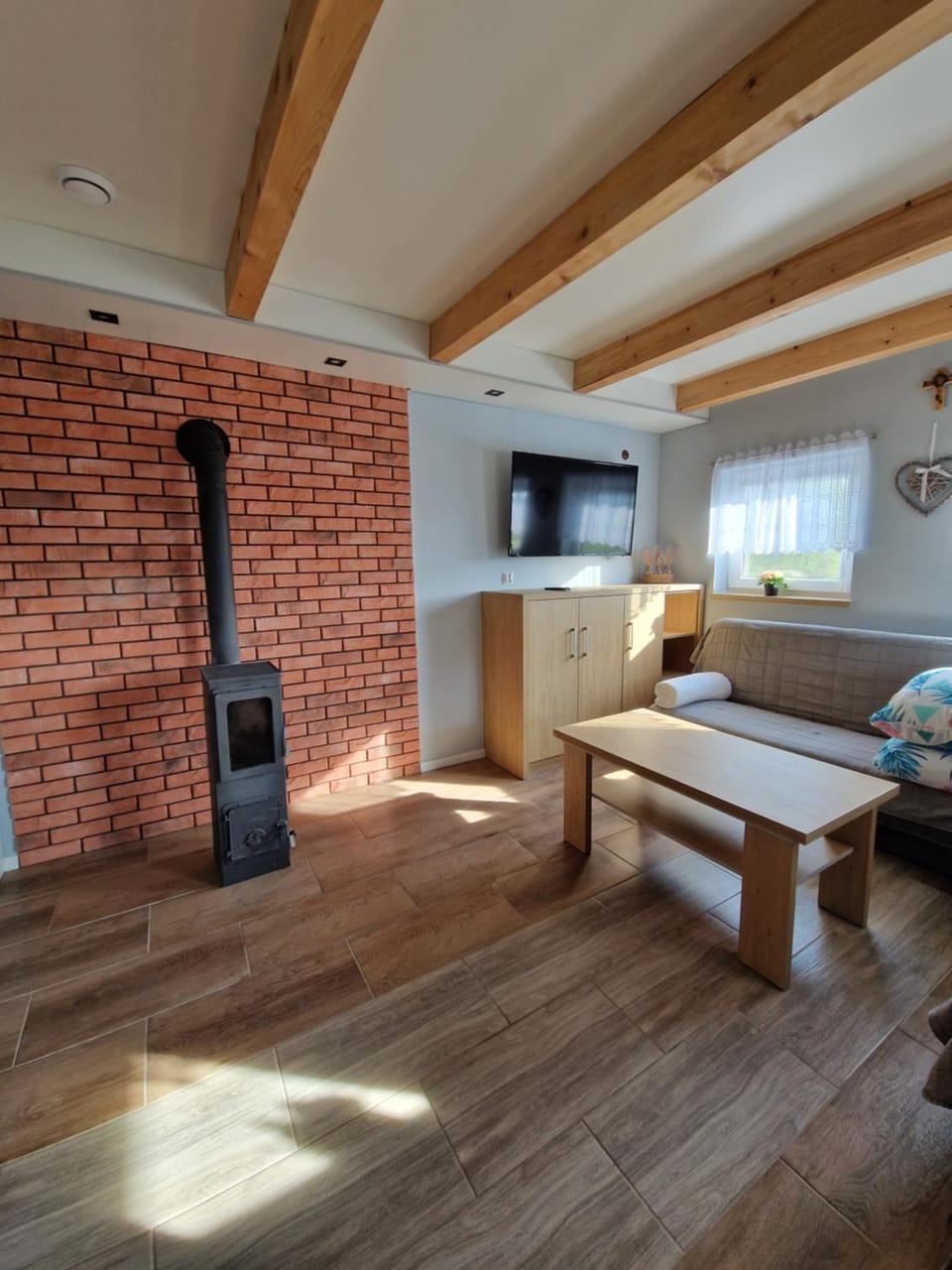 Communal lounge/ TV room, TV and multimedia, Kitchen or kitchenette, Living room, Seating area, Evening entertainment, flat iron