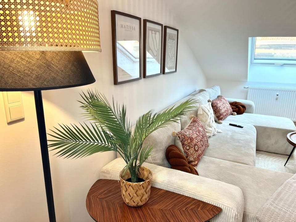 2-Zimmer Apartment - Zentral über den Dächern von Aschaffenburg - 5 min vom HBF - Gegenüber City Galerie Apartment in Aschaffenburg