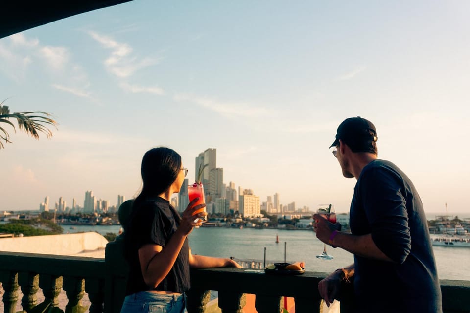People, Natural landscape, View (from property/room), Balcony/Terrace, Guests, City view, Sea view, group of guests