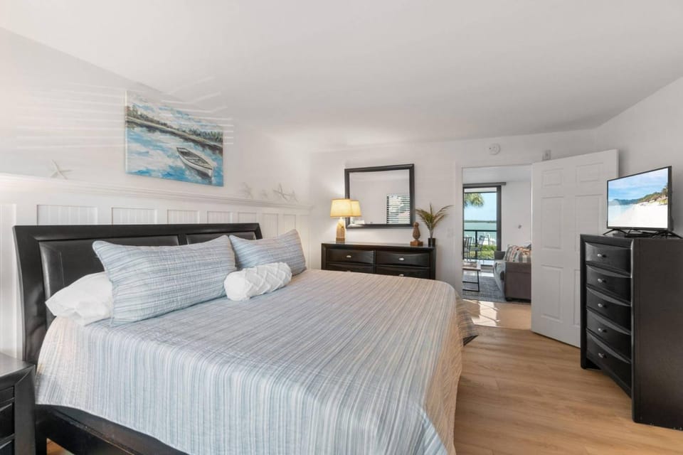 Riverside Club C207 House in Marco Island