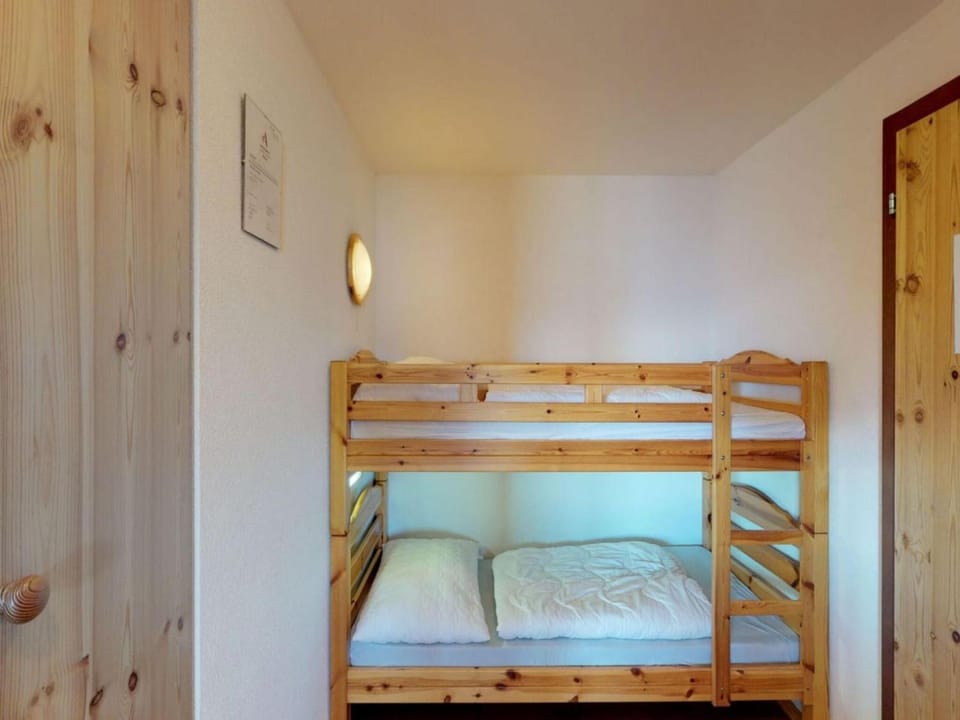 Pleasant apartment with sauna Apartment in Nendaz