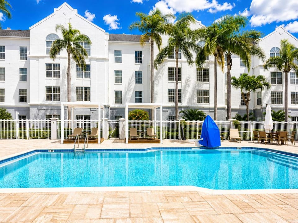 Property building, Swimming pool