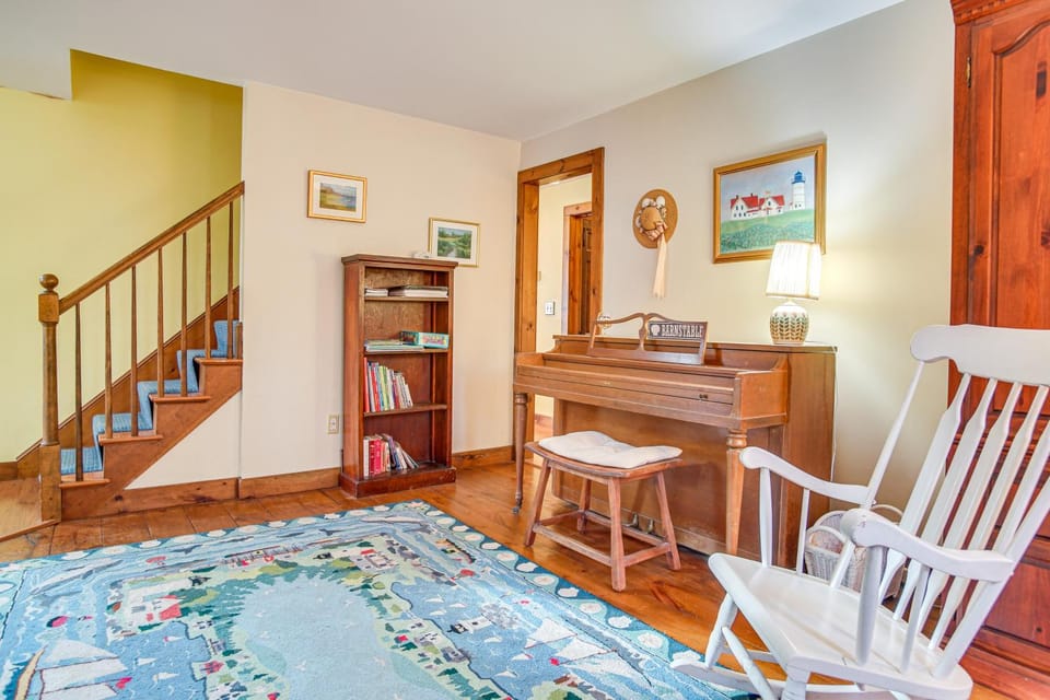 Beach Days & Nautical Adventures: Cotuit Home House in Marstons Mills