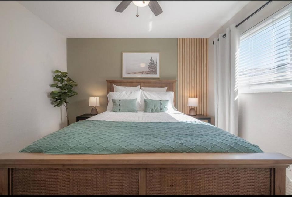 Family Luxury Beach Getaway House in Seminole