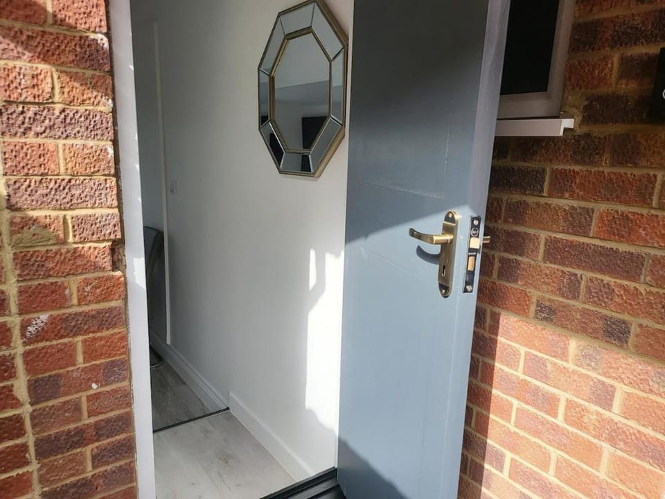Evabrite Homes Apartment in Dartford