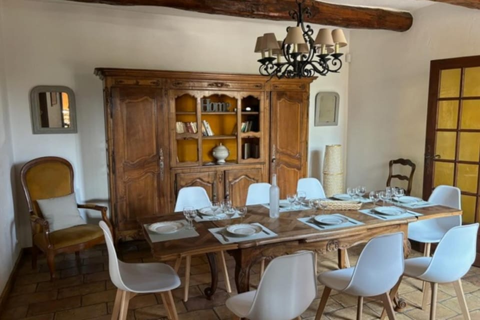 Mas in Gordes with swimming pool House in Gordes