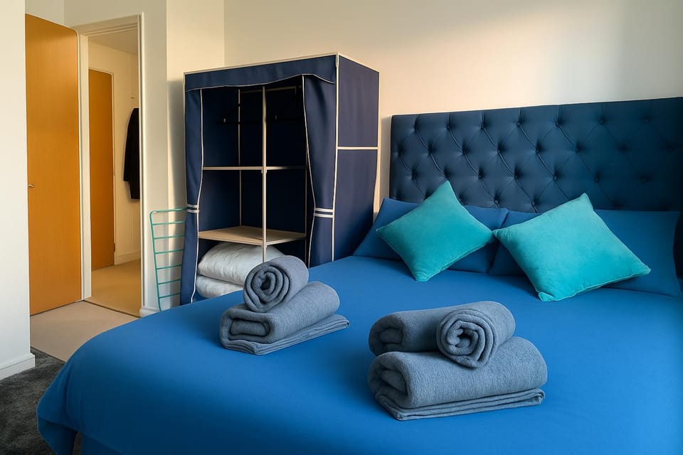 Bed, Bedroom, wardrobe
