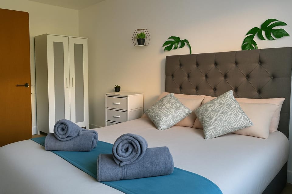 Bed, Bedroom, wardrobe