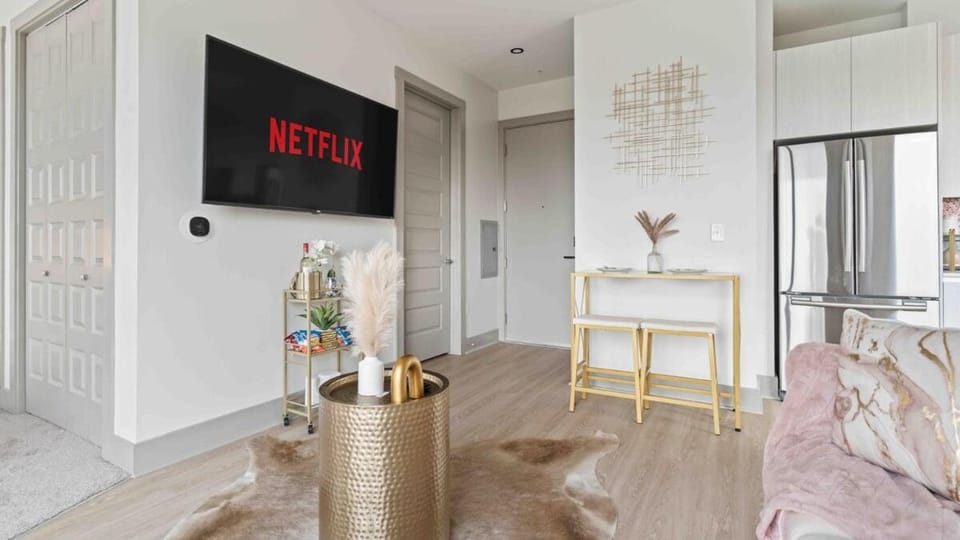NEW! ChateauOasis PenthouseViews KingBed Apartment in Atlanta