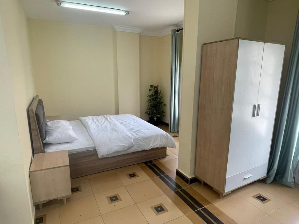 Bed, Photo of the whole room, wardrobe