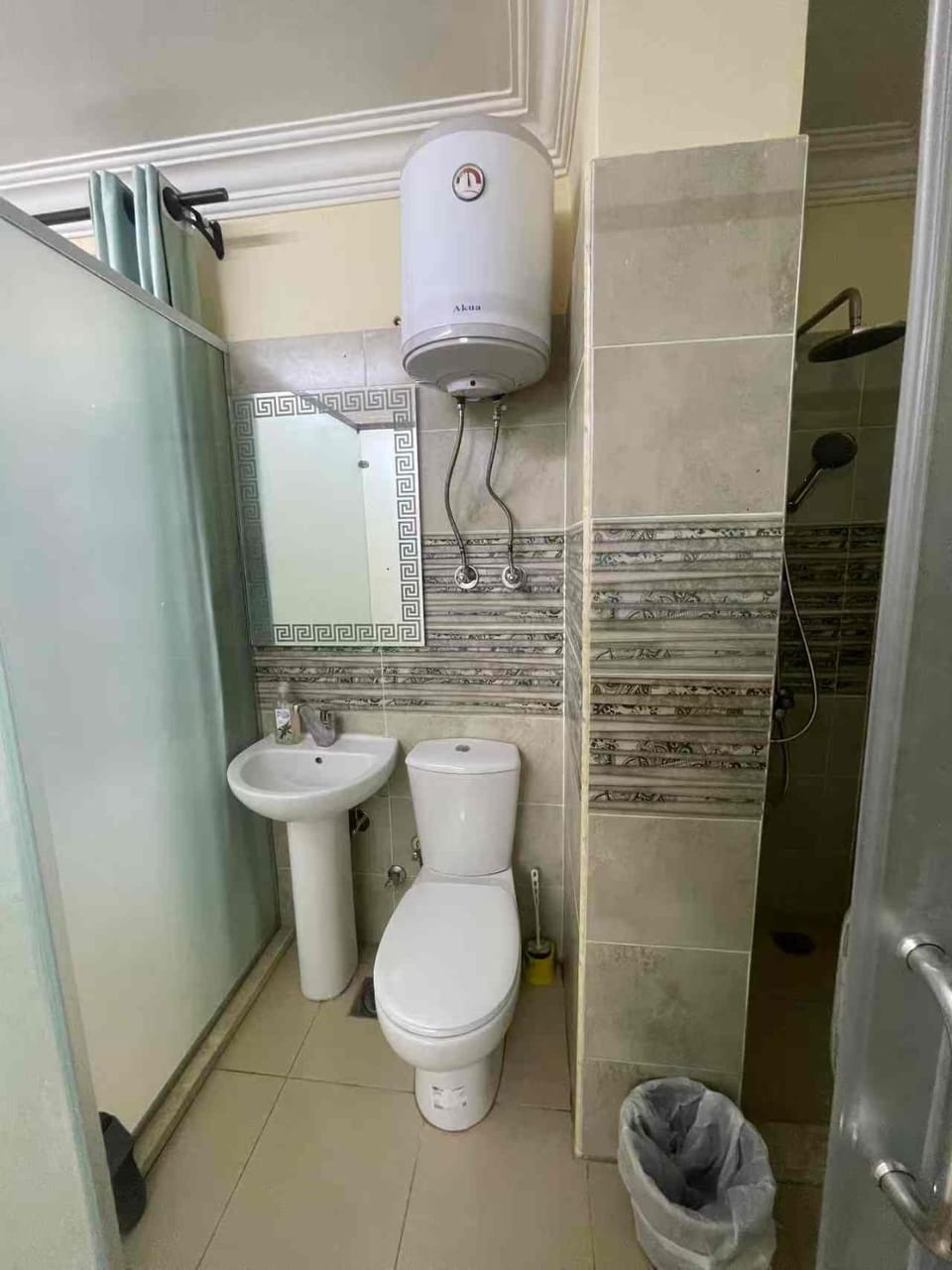 Shower, Toilet, bidet