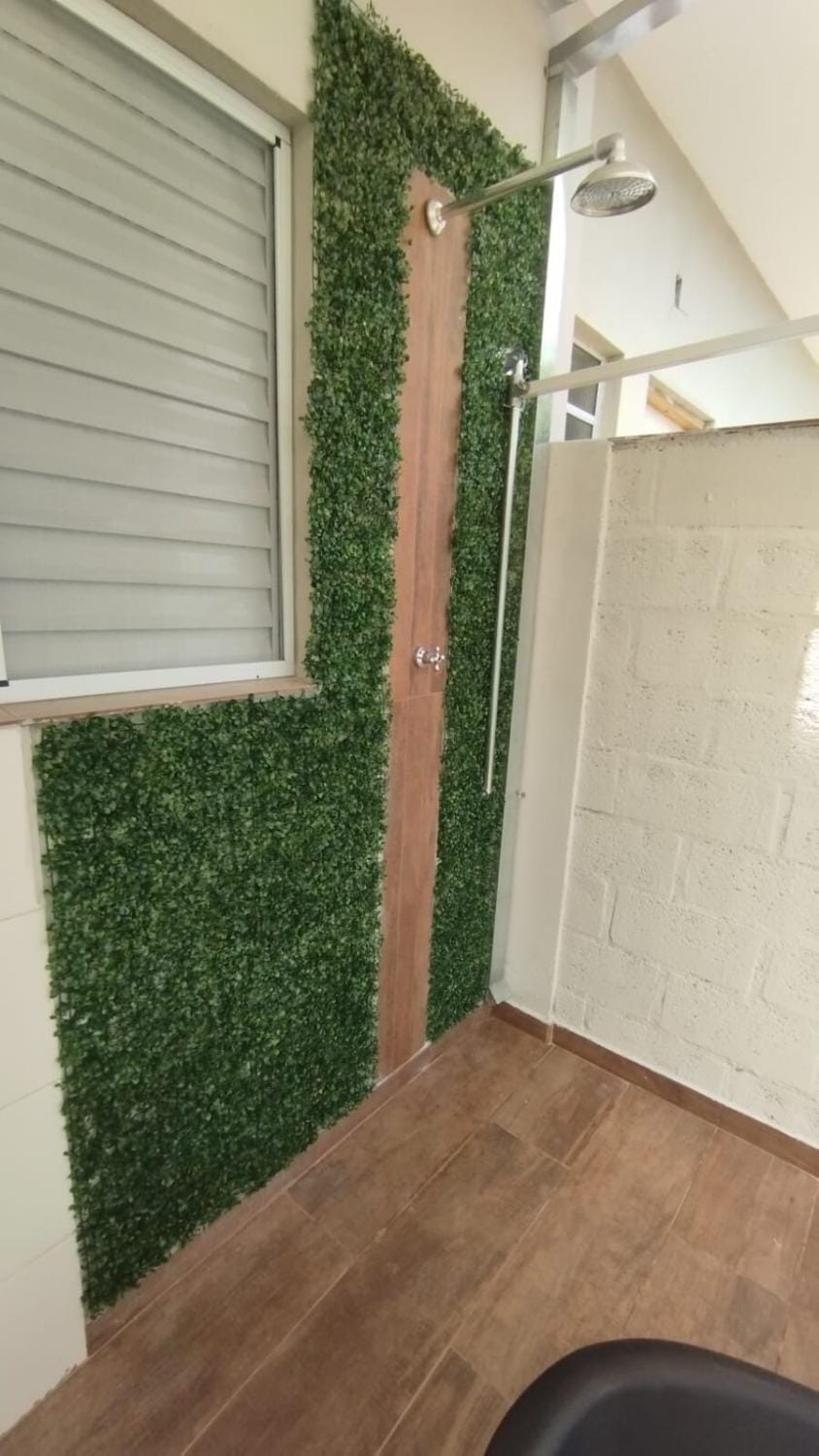 Shower, Garden
