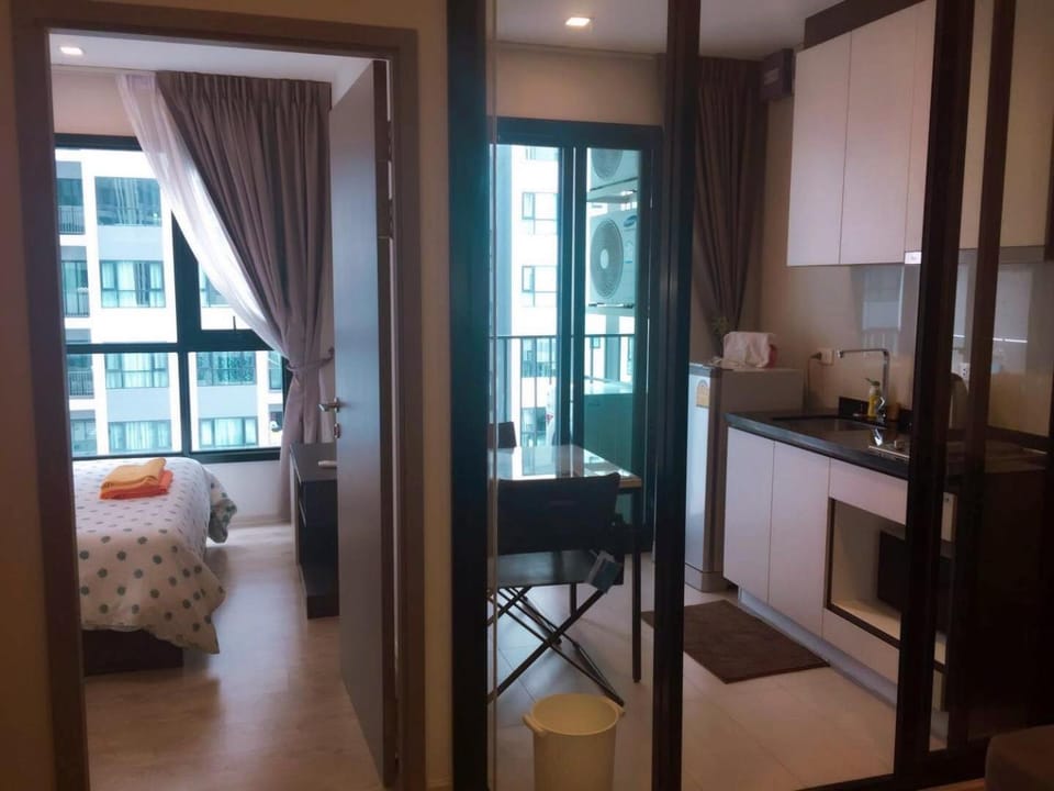 The base海景网红无边泳池高速网络 繁华位置 Apartment in Pattaya City