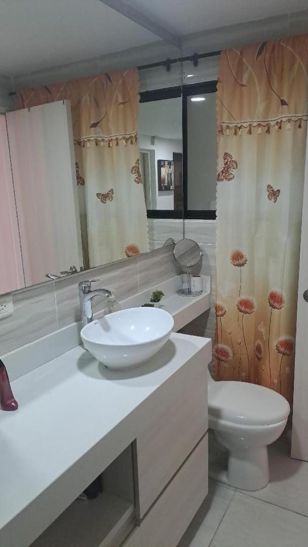 amplio y comodo apartamento Apartment in Medellin
