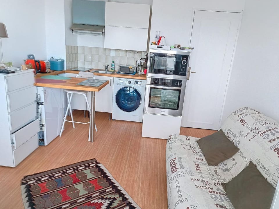 Studio lumineux avec vue sur port, parking et wifi - FR-1-746-27 Apartment in Courseulles-sur-Mer