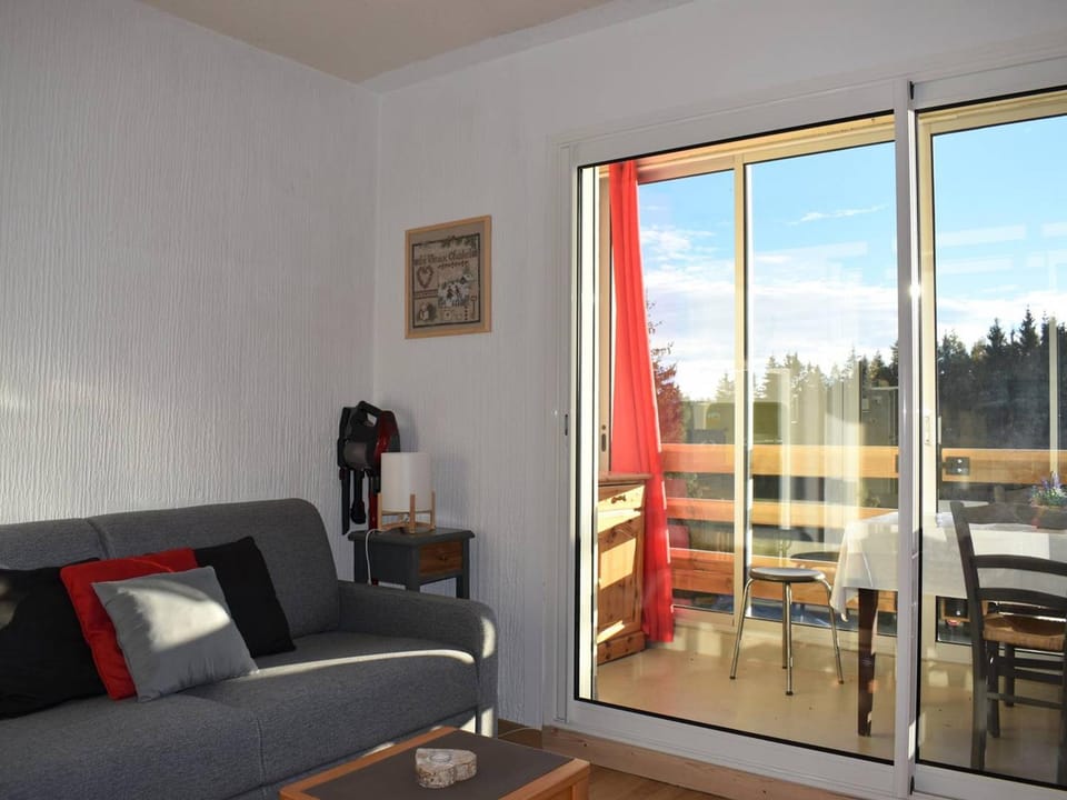 Confortable 2 Pièces à Bolquère, Proche Commerce et Ski - FR-1-592-81 Apartment in Bolquère