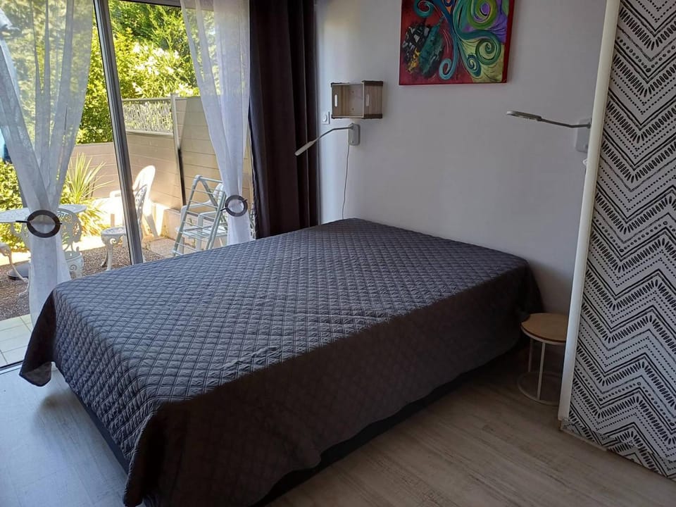 Appartement T2 avec Parking proche centre - FR-1-571-69 Apartment in Balaruc-les-Bains