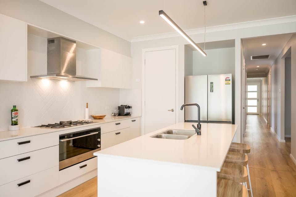 Mayfield Modern Haven House in New South Wales