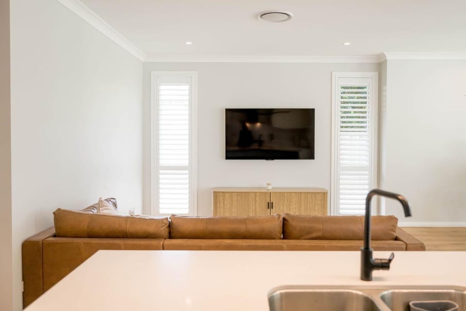 Mayfield Modern Haven House in New South Wales