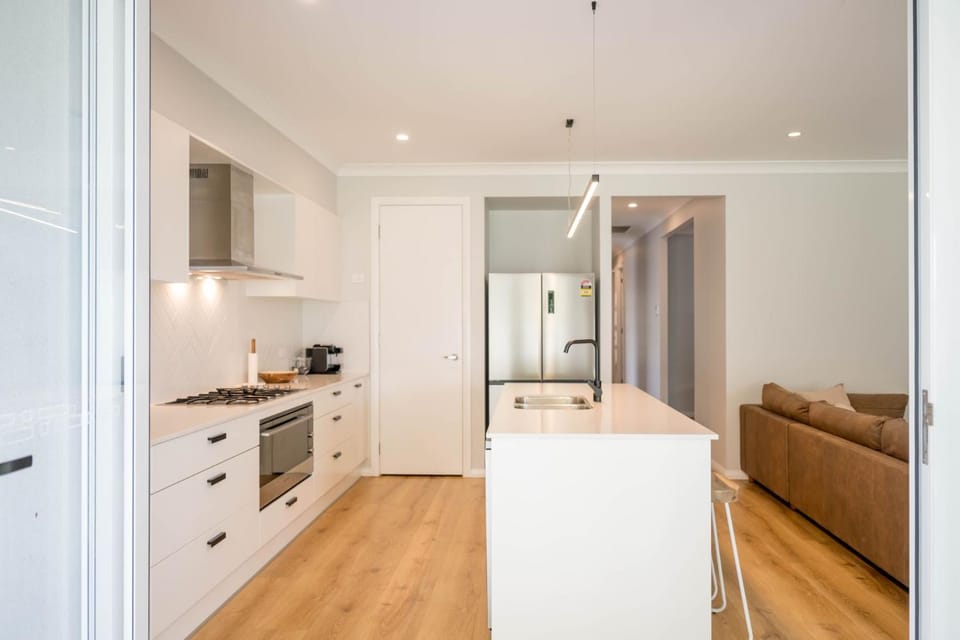 Mayfield Modern Haven House in New South Wales