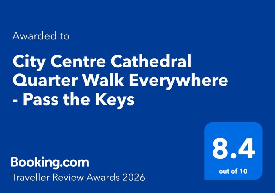 City Centre Cathedral Quarter Walk Everywhere - Pass the Keys Apartment in Belfast