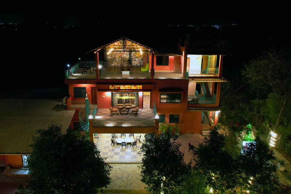 Property building, Night, View (from property/room), Balcony/Terrace