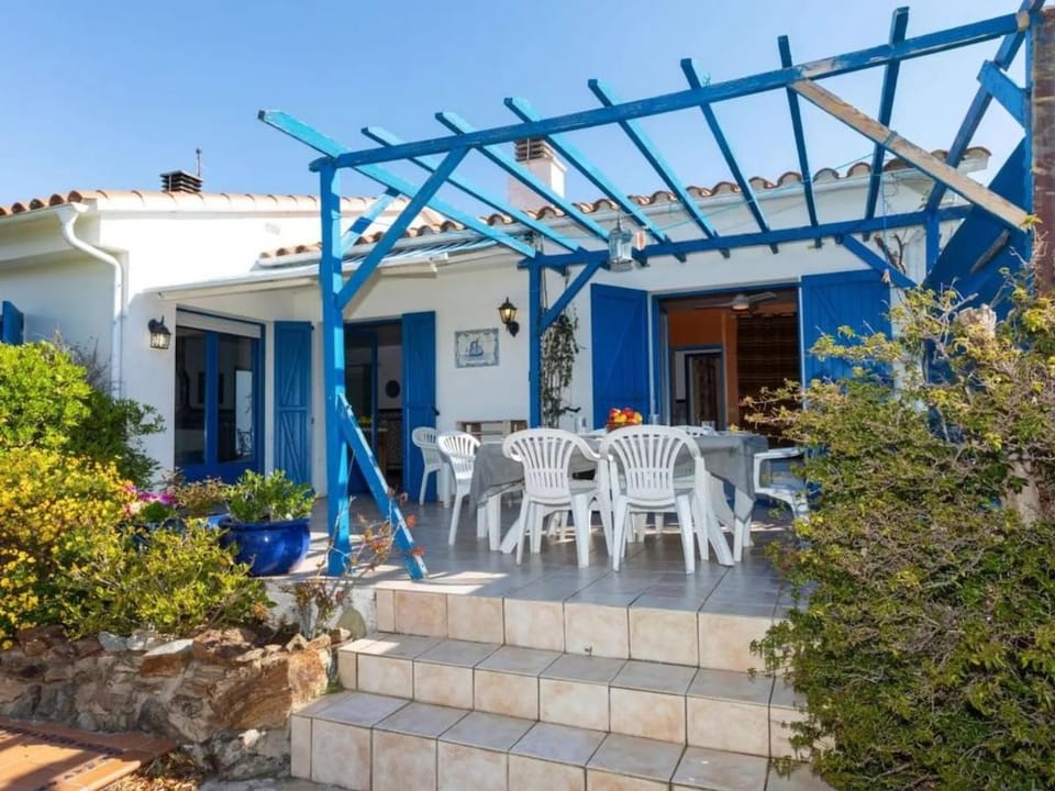 Pretty house, 3 bedrooms, Llança House in Alt Empordà
