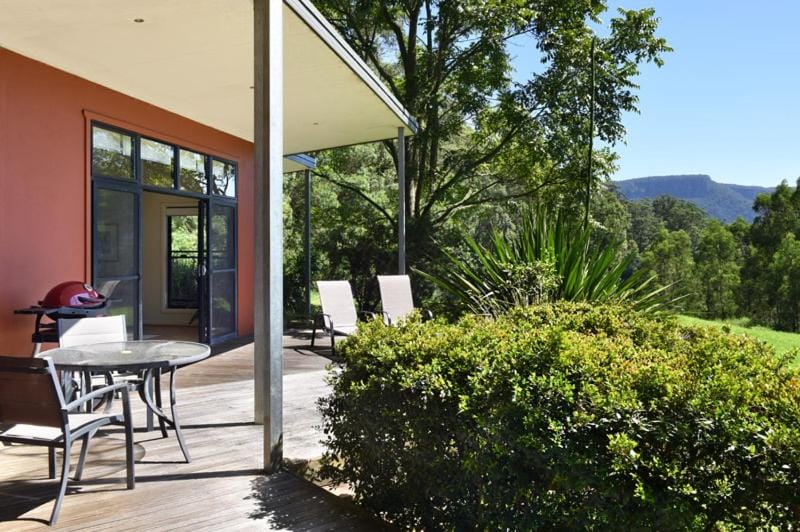 The Heavens Mountain Escape House in Barrengarry