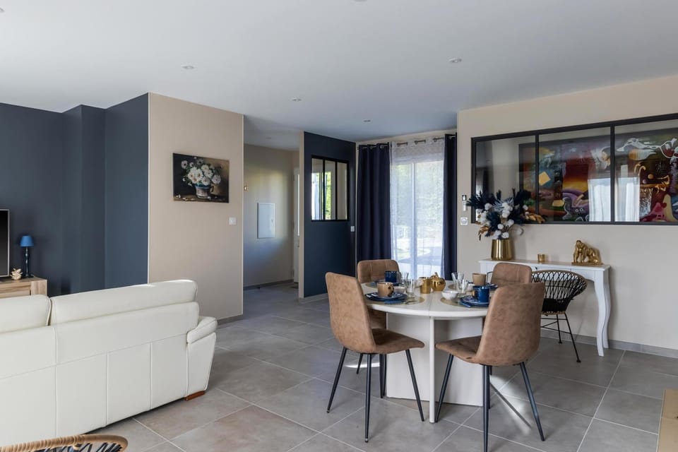 Property building, Living room