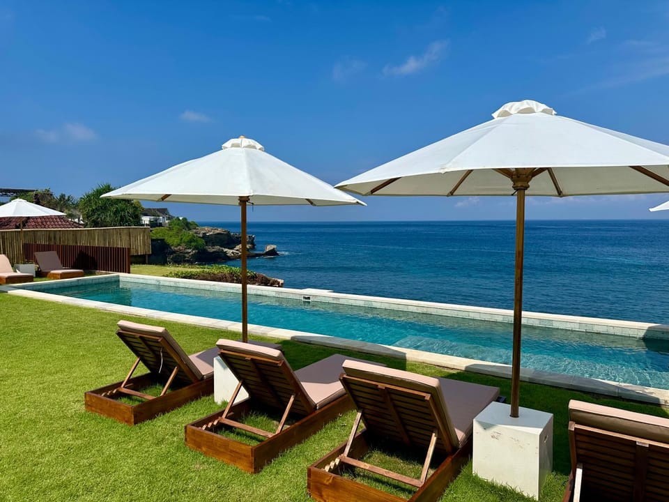 Garden, Pool view, Sea view, Swimming pool, sunbed