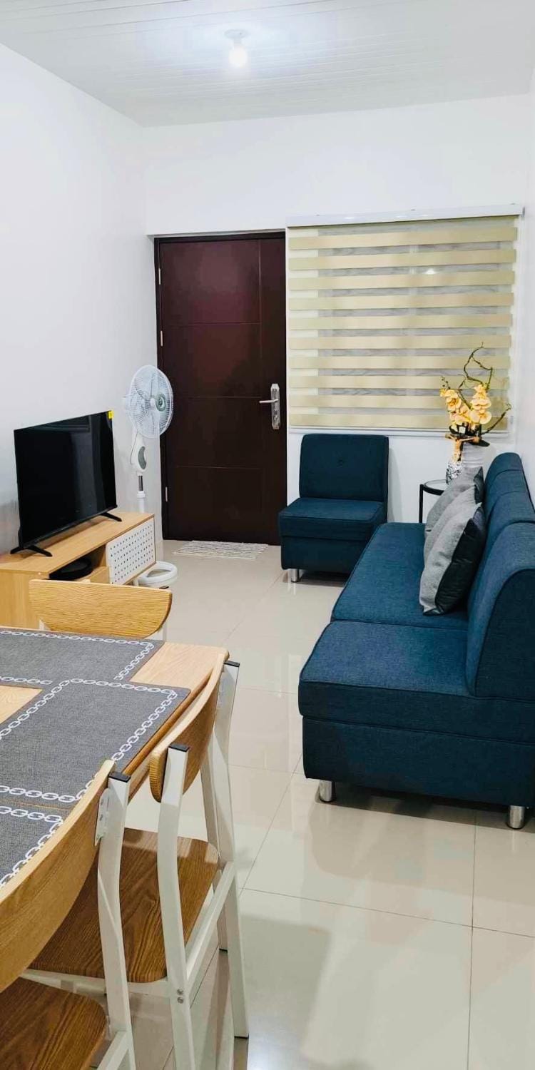 Communal lounge/ TV room, Living room