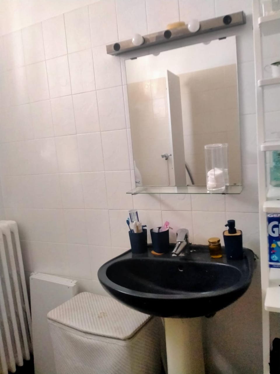 Court séjour à Paris 2mn de métro Vacation rental in Île-de-France